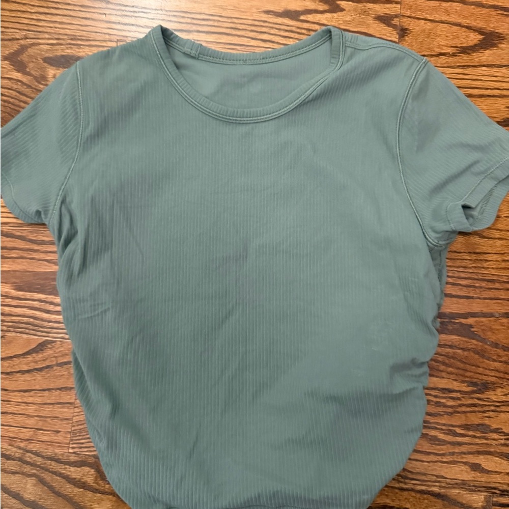Lululemon Athletica Fitted Green Short Sleeve Tee